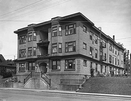 The Carlyle Apartments in 1917